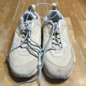 Women’s Puma thunder desert chunky sneakers